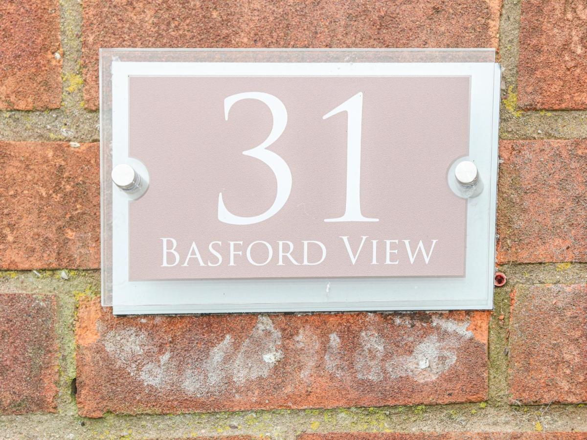 Basford View Villa Cheddleton Eksteriør bilde